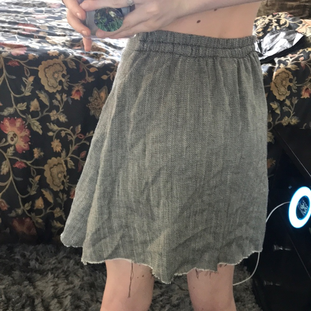 Buttoned Skirt - Picture 5 of 5